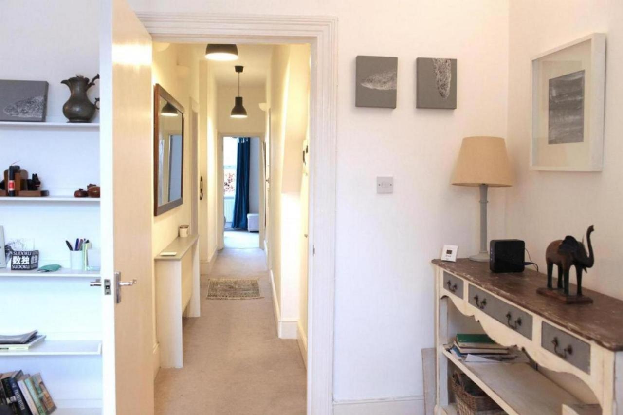 ロンドンTrendy 2Bd Flat In West Hampsteadアパートメント エクステリア 写真