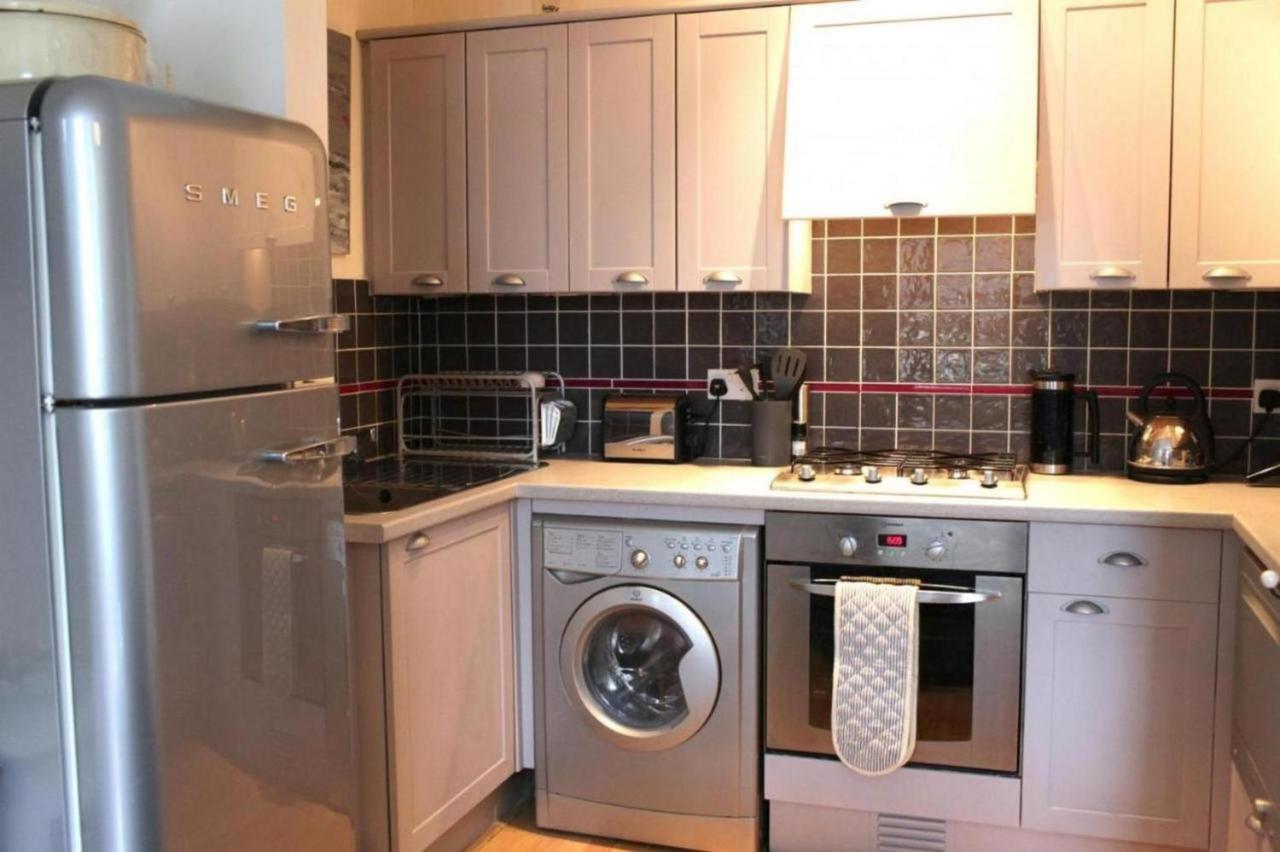 ロンドンTrendy 2Bd Flat In West Hampsteadアパートメント エクステリア 写真